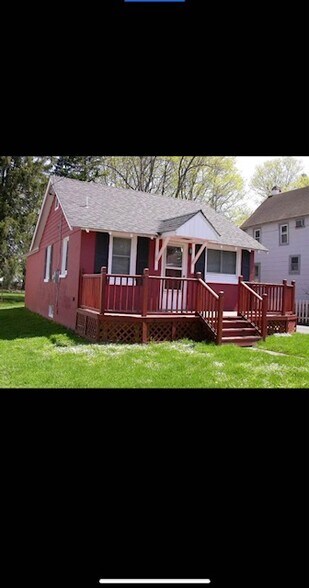 Building Photo - 173 Sanford Ave