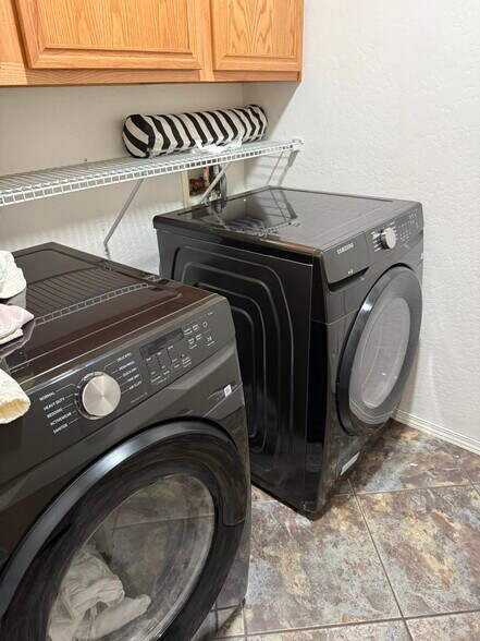 Building Photo - 3800 S Wagon Trl