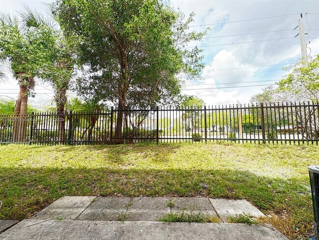 Building Photo - 95 NE 41st St