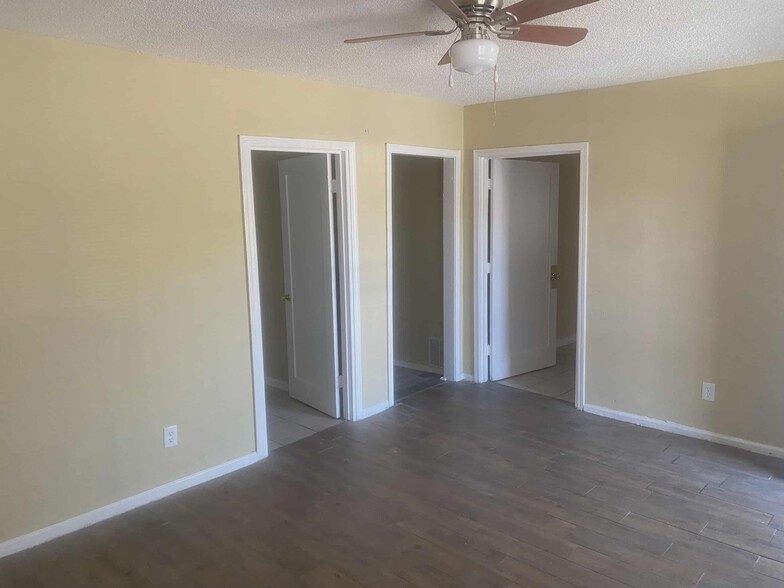 Building Photo - 95 W Mallory Ave