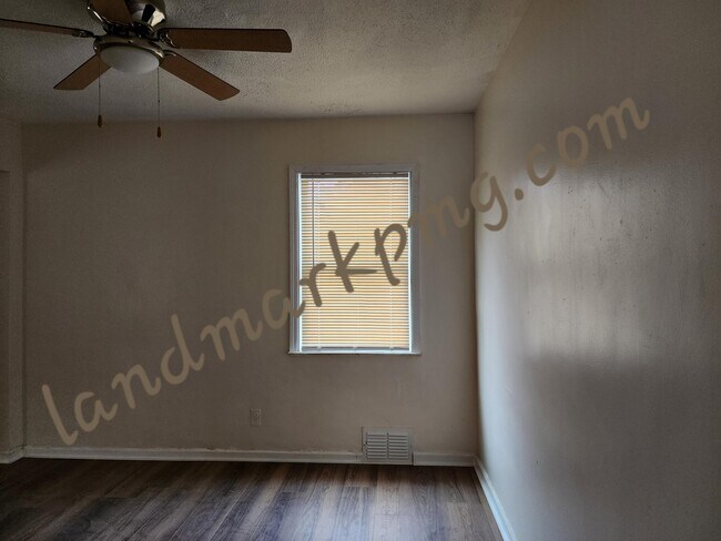 Building Photo - 7667 Bramell