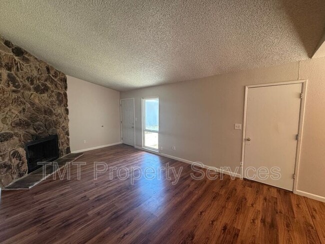 Building Photo - 9341 Camada Ct