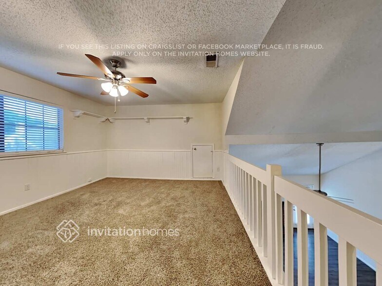 Building Photo - 3332 Renaissance Dr