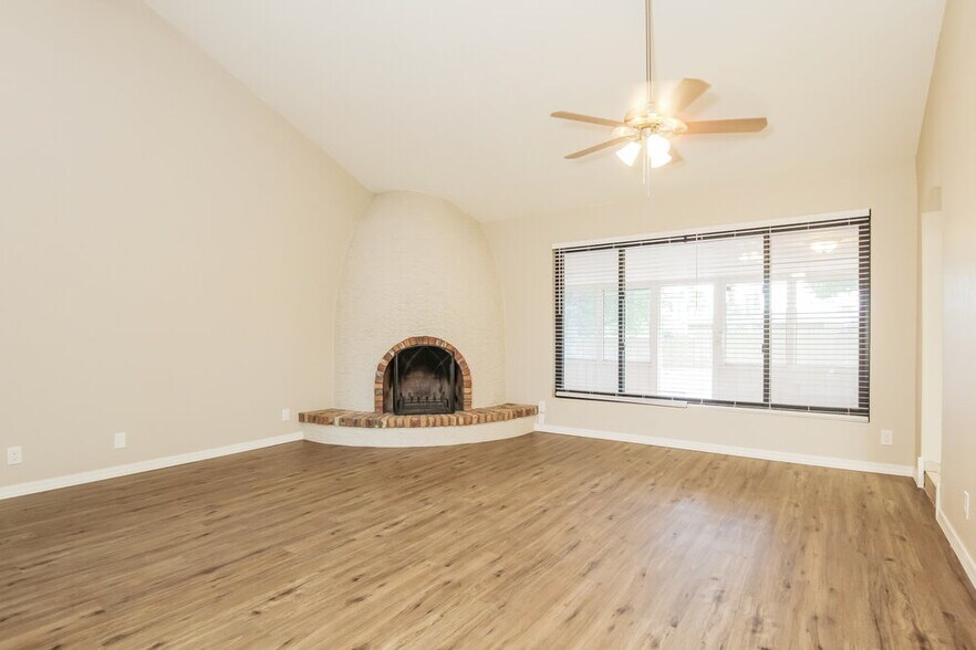 Building Photo - 17403 E San Marcus Dr