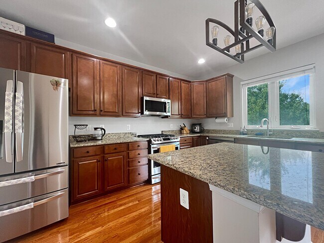 Building Photo - 43450 Hopestone Terrace