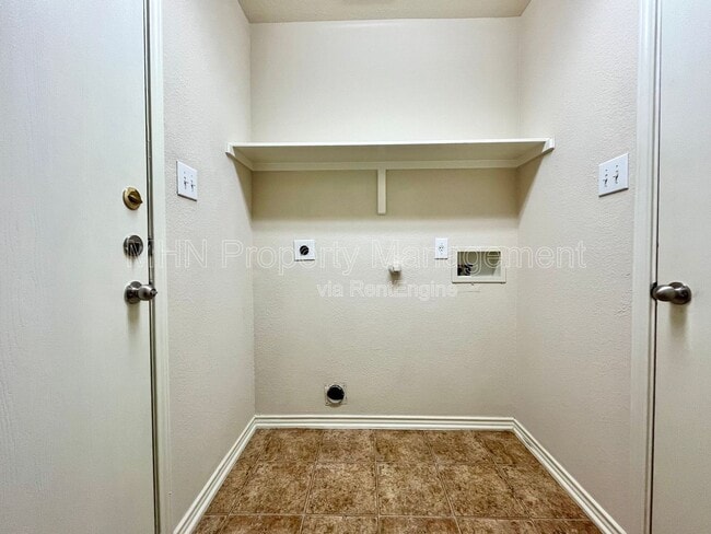 Building Photo - 6637 Charles Field