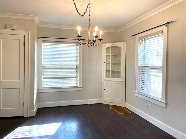 Building Photo - {204} Brookside Stunner + Fully updated 2 Story + Fenced Yard + 1 Car Garage