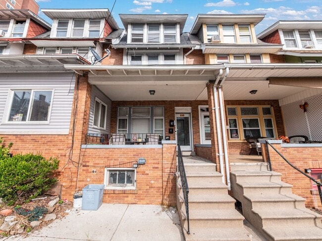 Primary Photo - 135 S 15th St