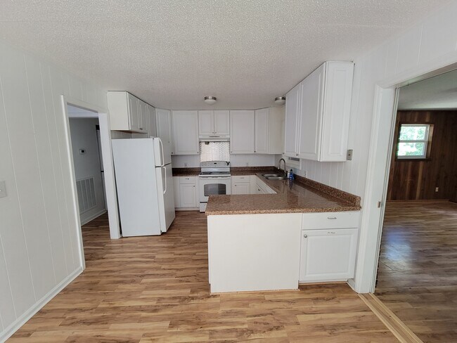 Building Photo - 1101 Lily Pad Ln