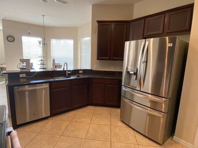 Building Photo - Beautiful 4 Bedroom 3 Bath Home in Ocoee