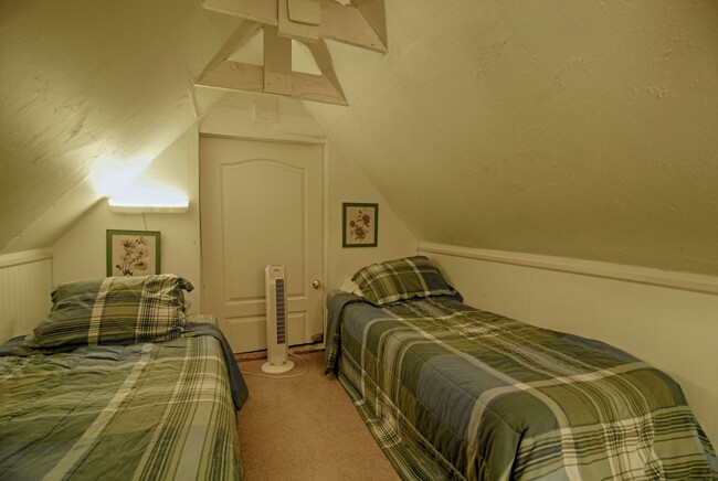 Building Photo - SEASONAL LEASE: "The Jack McCarthy Cabin"