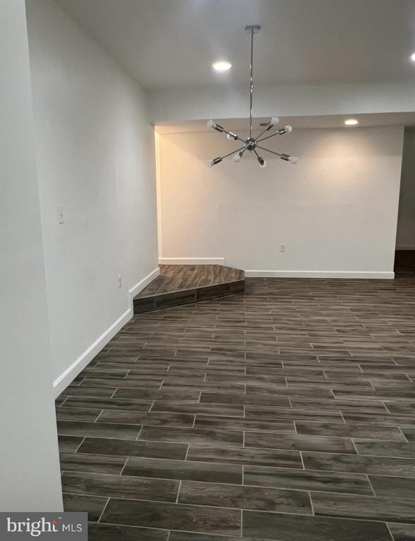 Building Photo - 1800 Eagles Ridge Ct\