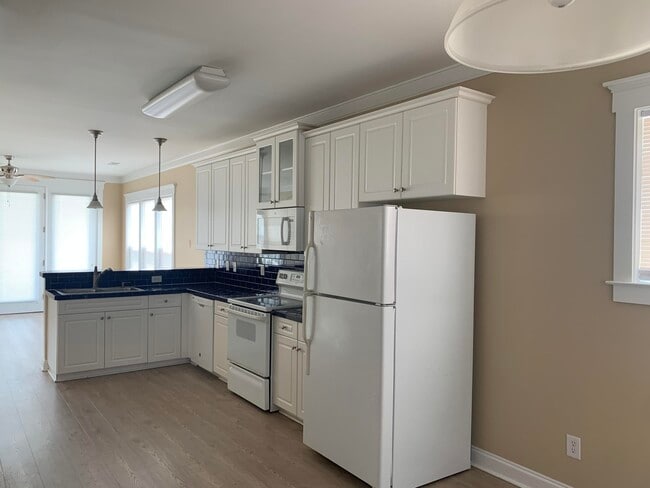 Building Photo - 1414 Bowfin Ln
