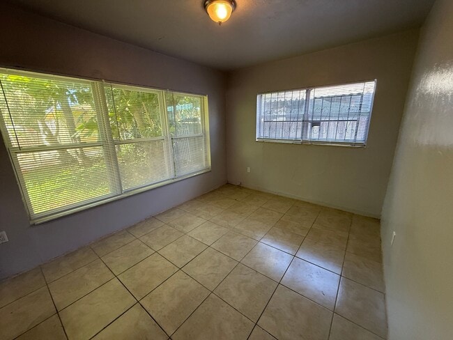 Building Photo - 1711 NW 135th St