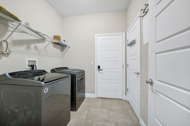 Building Photo - 4512 Linwood Trace Ln