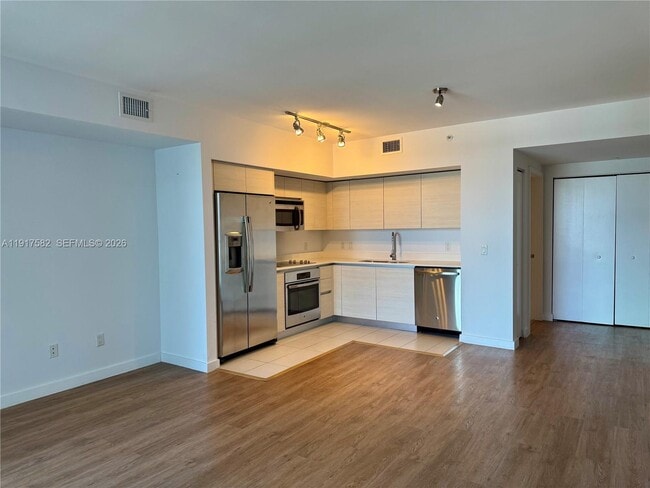 Building Photo - 4250 Biscayne Blvd