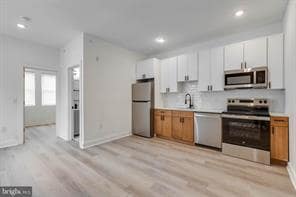 Building Photo - 3962 Parrish St