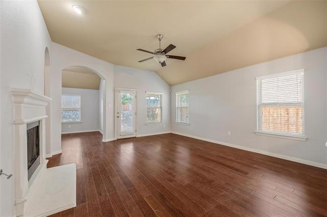 Building Photo - 928 Water Garden Cir
