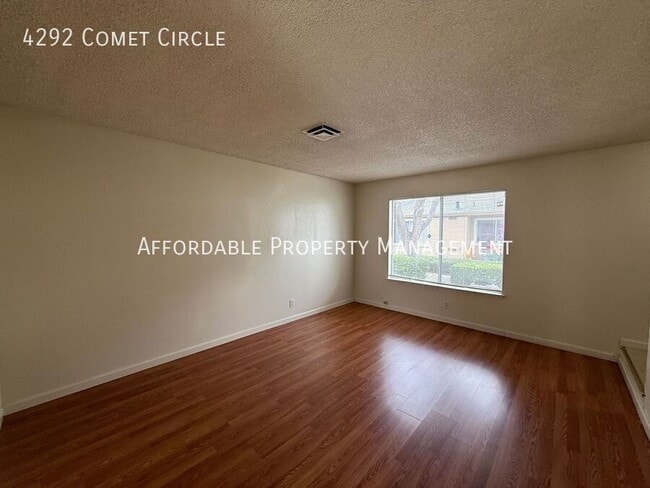 Building Photo - 4292 Comet Cir