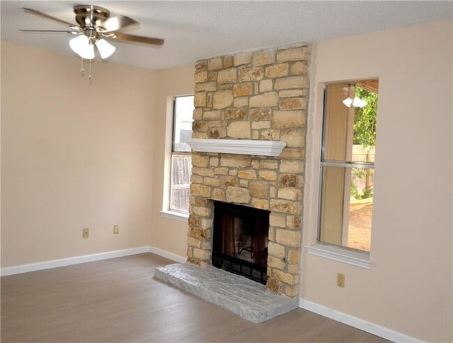 Building Photo - 13903 Lothian Dr