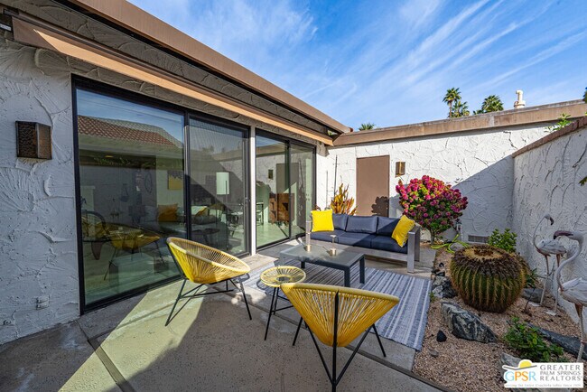 Building Photo - 4545 E 7 Lakes Dr