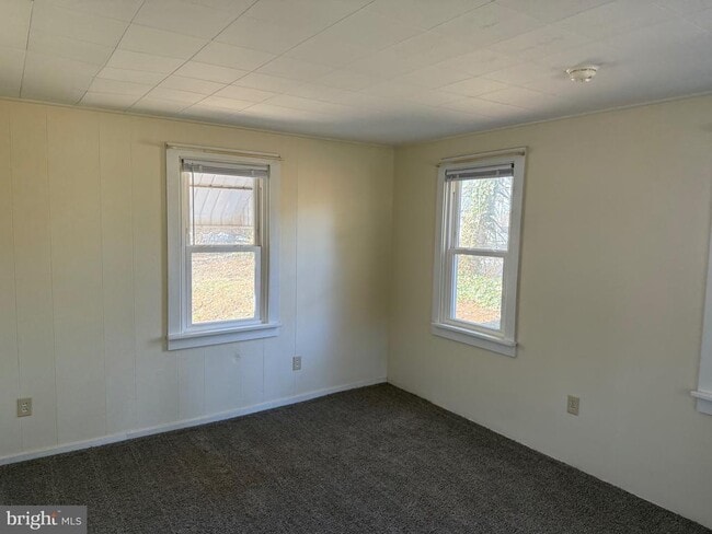 Building Photo - 77 Quarry Rd