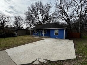 Building Photo - 4939 Corrigan Ave