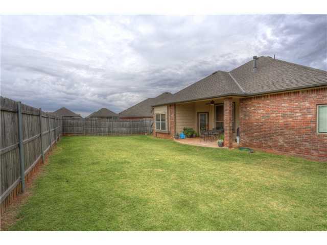 Building Photo - Deer Creek Schools-Built in 2010-Addition with Pool/Clubhouse/Playgrownd- Perfect Location, withi...