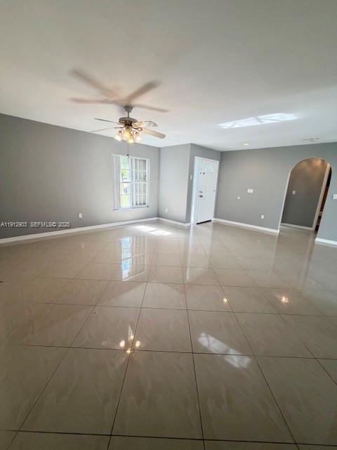 Building Photo - 15561 Spring Line Ln