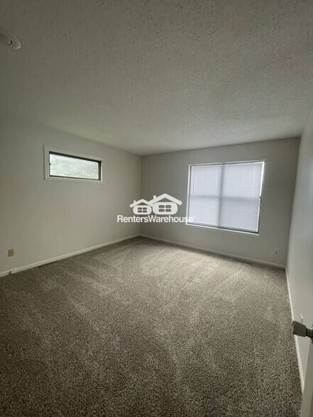 Building Photo - 5015 Belmeade Rd