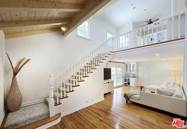 Building Photo - 3690 Crownridge Dr