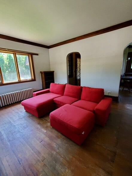 Building Photo - 318 Marston Ave