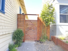 Building Photo - 1247 Francisco St