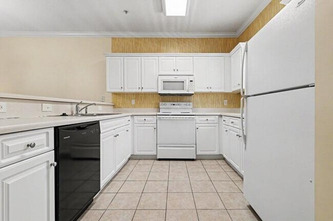 Building Photo - 332 Kiskadee Loop
