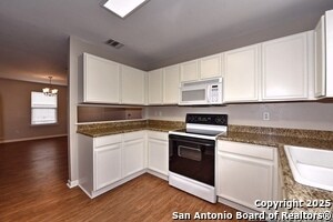 Building Photo - 10727 N Shaenridge