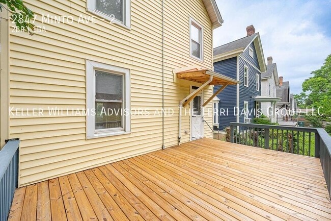 Building Photo - 2847 Minto Ave