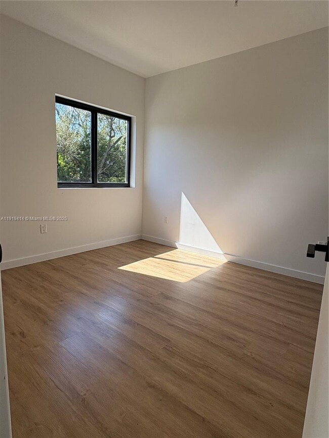 Building Photo - 85 NE 55th St