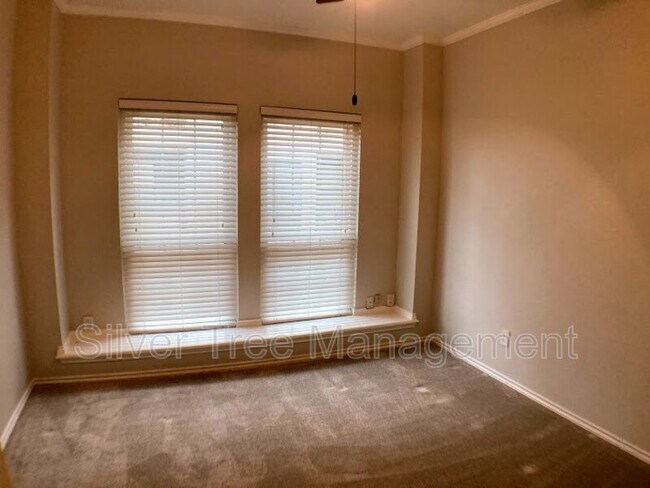 Building Photo - 4405 Bowser Ave