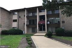 Building Photo - 7607 Fontainebleau Dr