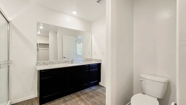 Building Photo - Gorgeous 4 year old home!