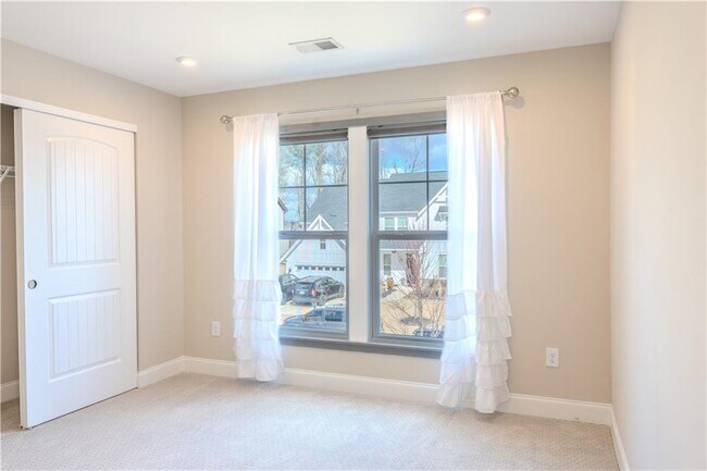 Building Photo - 8040 Scenic Ridge Wy
