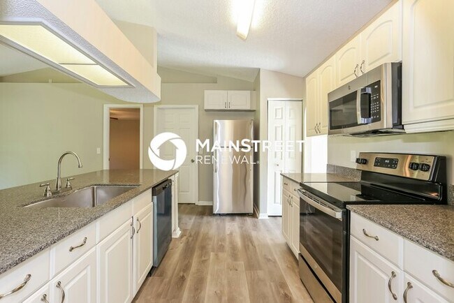Building Photo - 3 Bedroom Pet-Friendly Home in Jacksonvill...