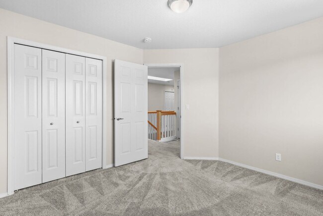 Building Photo - FOR RENT: CORNER LOT, Immaculate, lovely and spacious home - 5 bed, 3 bath + bonus room with 3-ca...