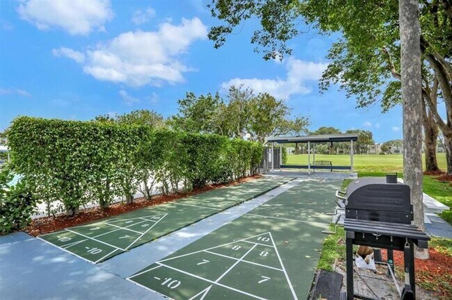 Building Photo - 7608 NW 18th St