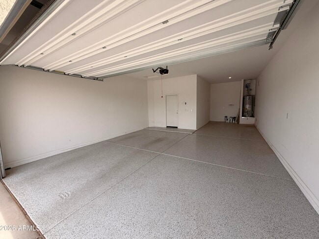 Building Photo - 15628 W Smoketree Dr