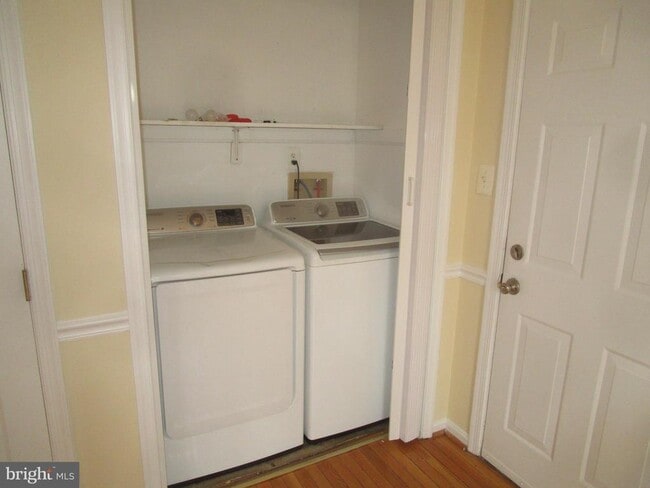 Building Photo - 8711 Temple Hill Rd