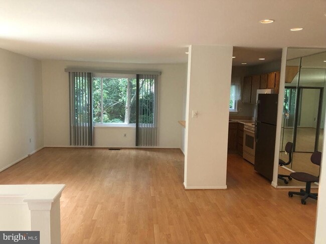 Building Photo - 9244 Jamison Ave