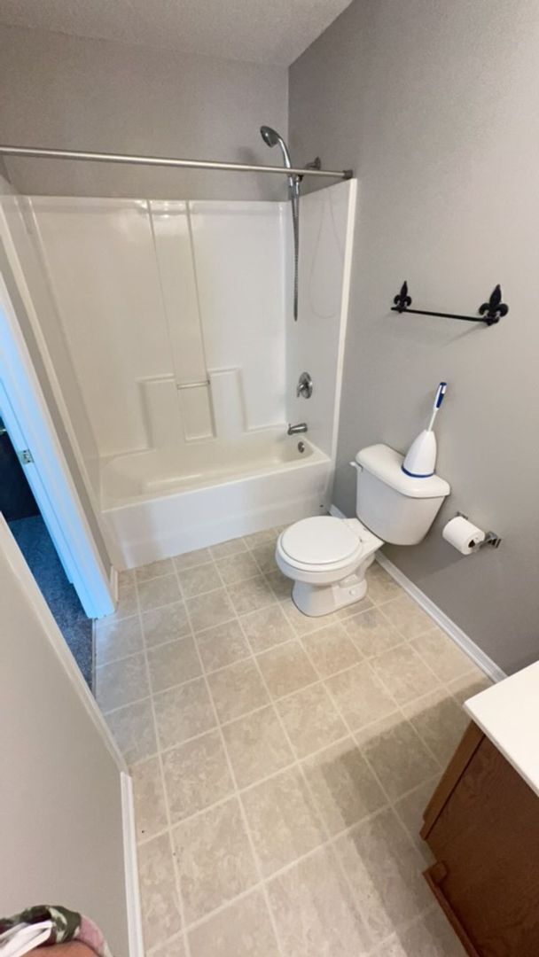 Building Photo - 3BD/ 2BA house in popular Bellegrove