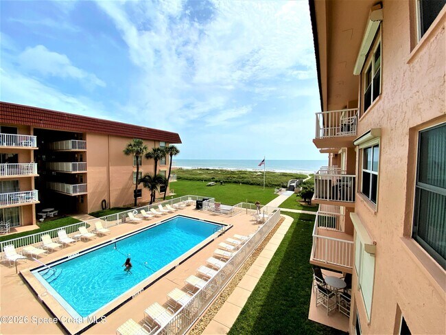 Building Photo - 10 Sunflower St