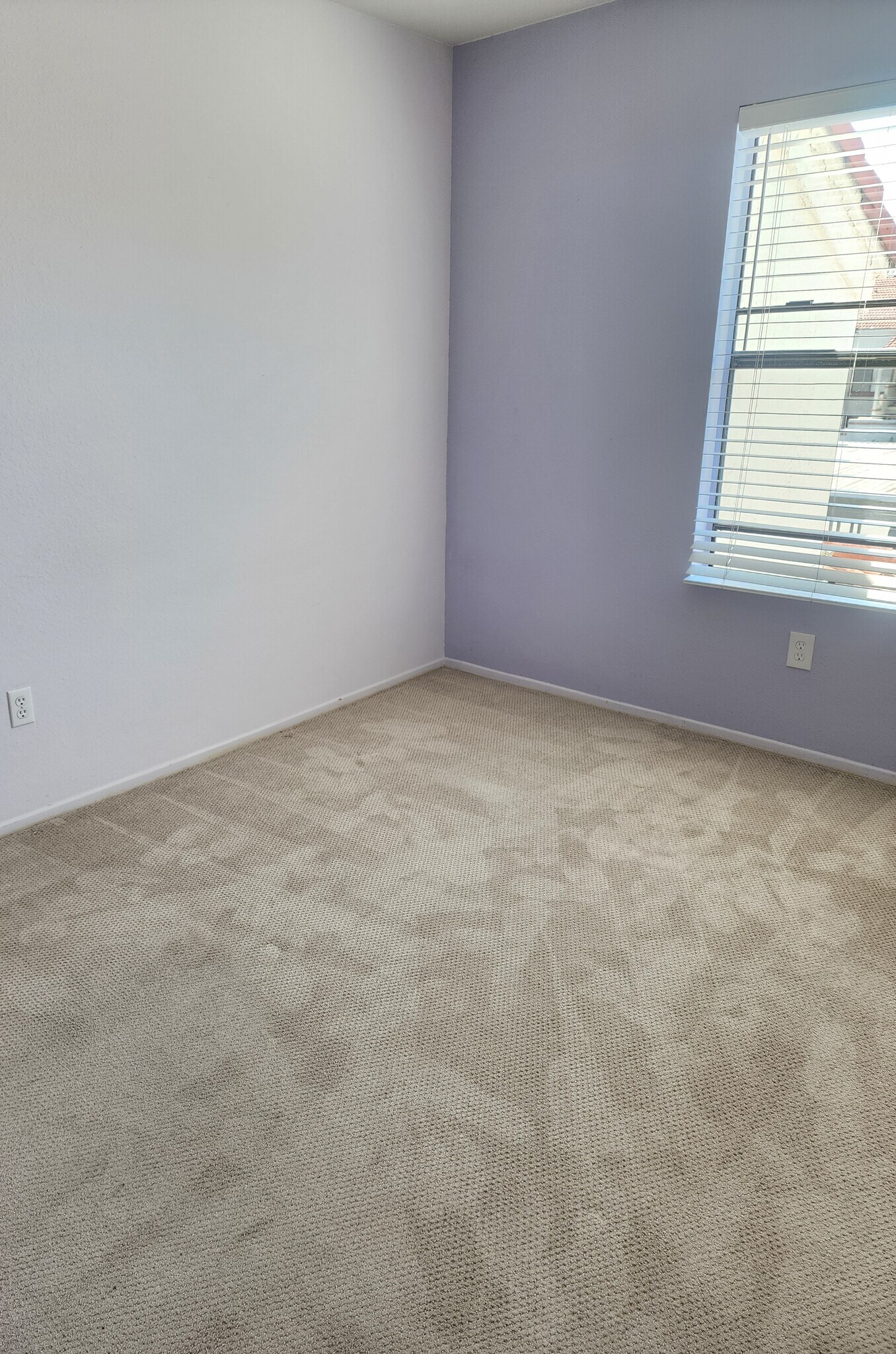 Building Photo - 9459 Fairgrove Ln